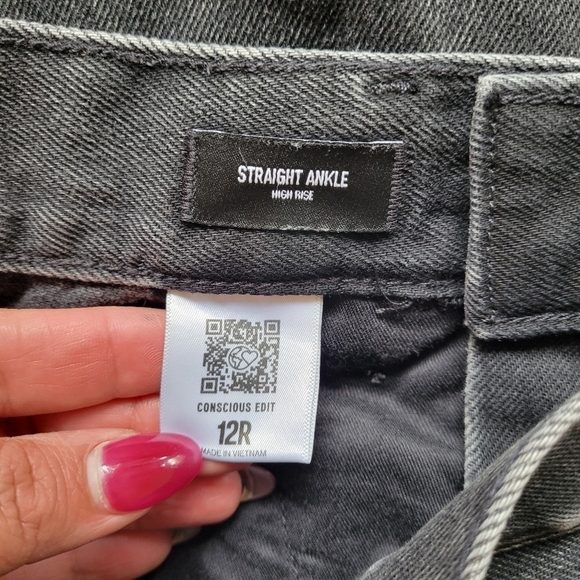 Express High Waisted Ankle Jeans - Picture 5 of 8